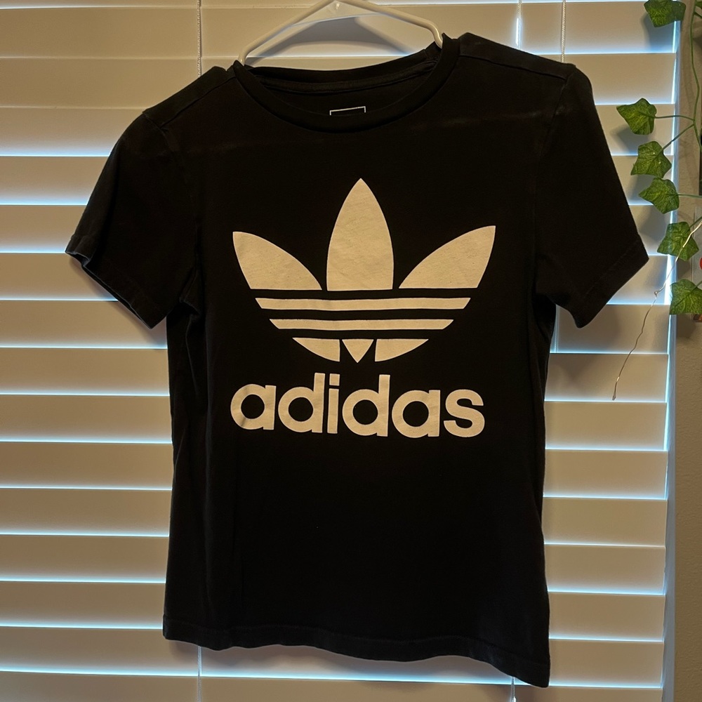 Black Adidas Shirt 👕
